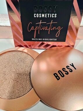 BOSSY Cosmetics Dazzling Highlighter in shade "Captivating" #bossy #highlighter
